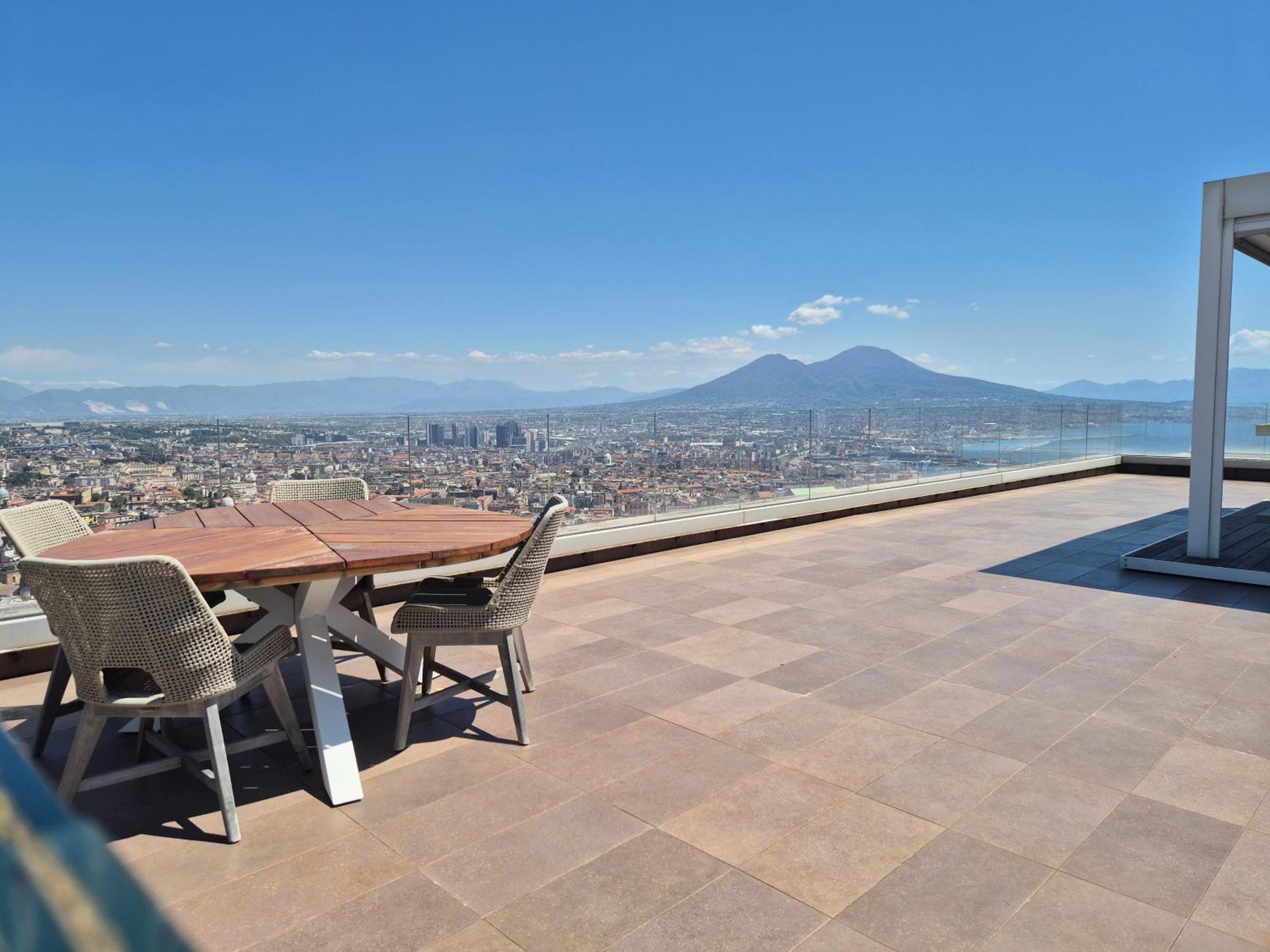 Terrazza Manu - Loft Suspended Over The City-Vomero 나폴리 외부 사진